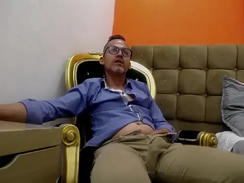 Oswalldo__ live sex cam