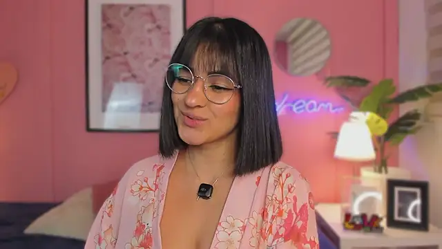 SoySaraa's cam snapshot