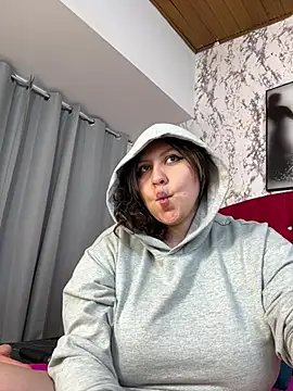 Larissa_Antonella's cam snapshot