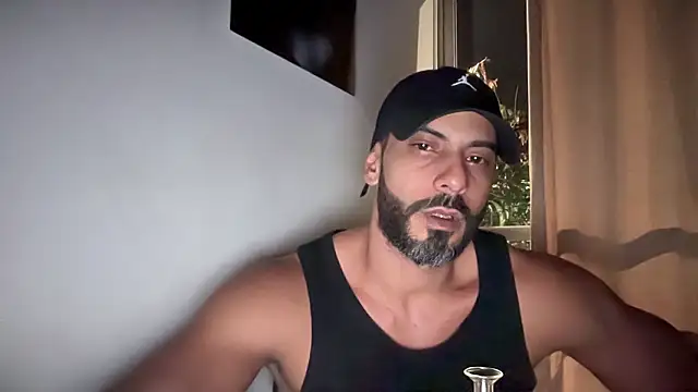 romeolovedark live sex cam