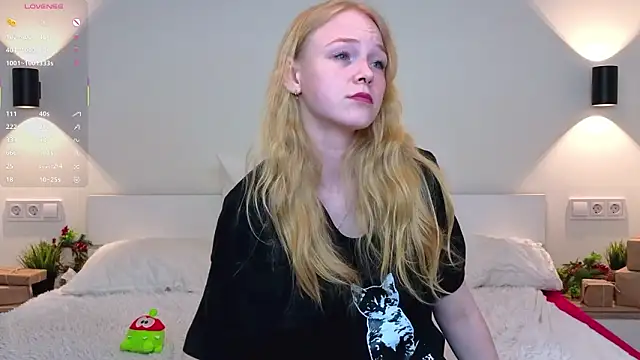 GhisllaineWestler's cam snapshot