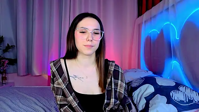 -CindyLou's cam snapshot