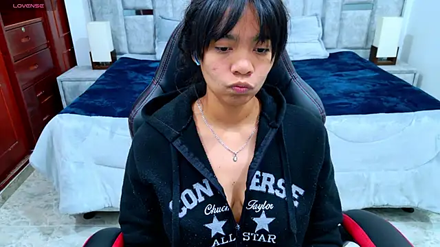 laureentt_'s cam snapshot