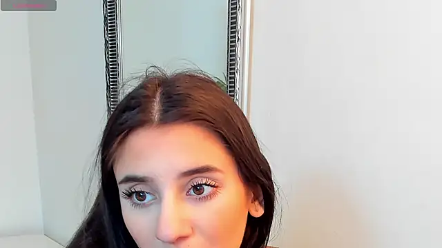 bad_dora's cam snapshot