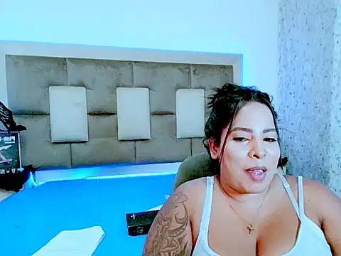 indiantopaz694u's cam snapshot