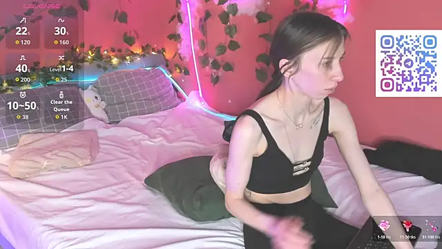 Lisbeth__Salander's cam snapshot