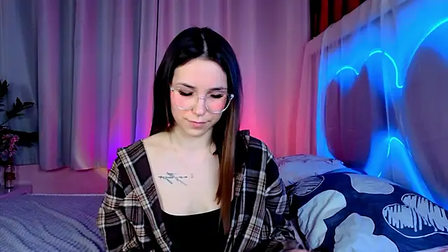 -CindyLou's cam snapshot