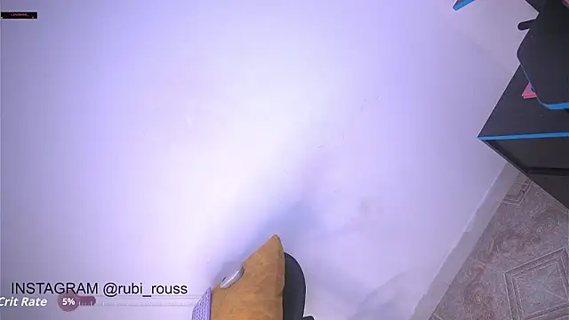 argiee_taylorxs2 live sex cam