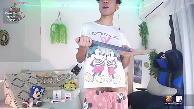 huge_armound's cam snapshot