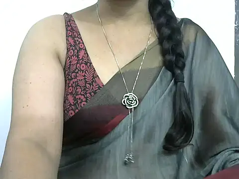 reshmika_reddy live sex cam