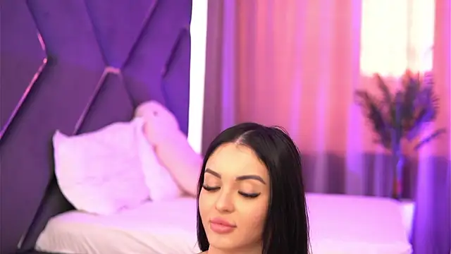 LilaRoses's cam snapshot