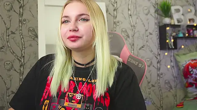 Moon_Valkyrie's cam snapshot