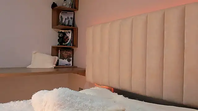 alice_lodge's cam snapshot