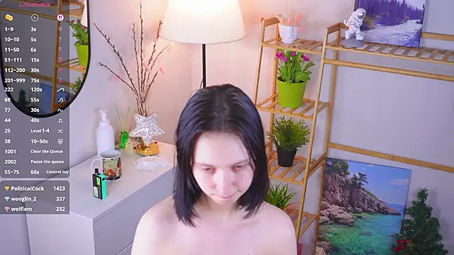 SuzanneHowse's cam snapshot