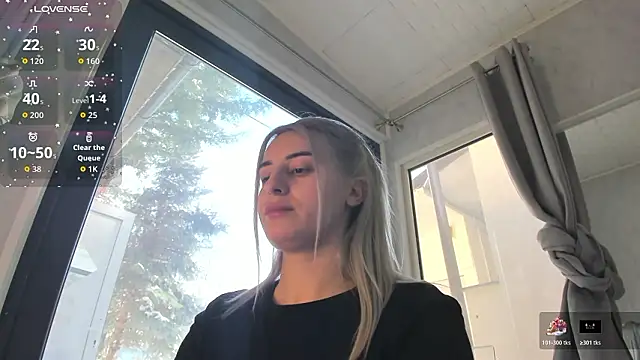 Ella_Vee's cam snapshot