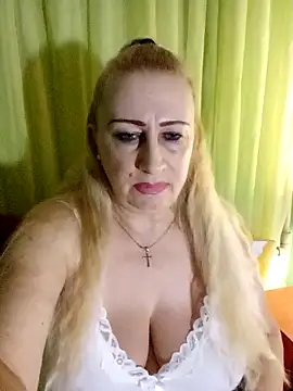 Esenia505 live sex cam