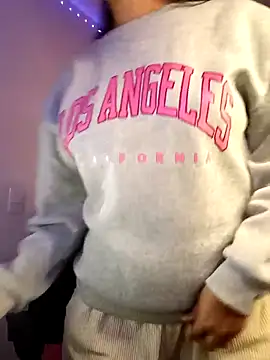 SallyWhitee live sex cam