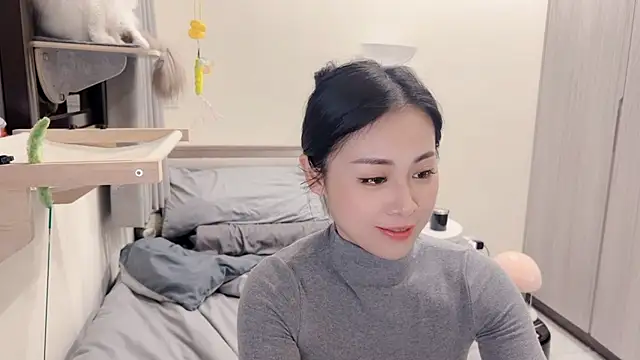 BabyOneDaily's cam snapshot