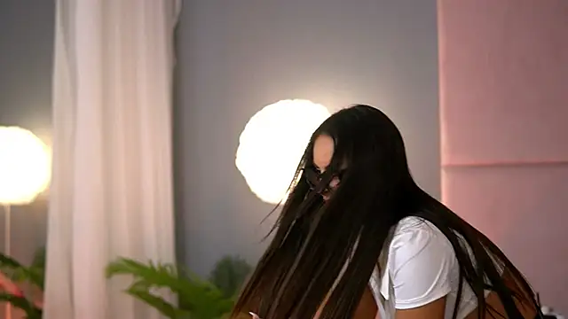 AlmaLuv's cam snapshot