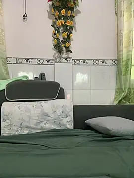 Alinat_'s cam snapshot