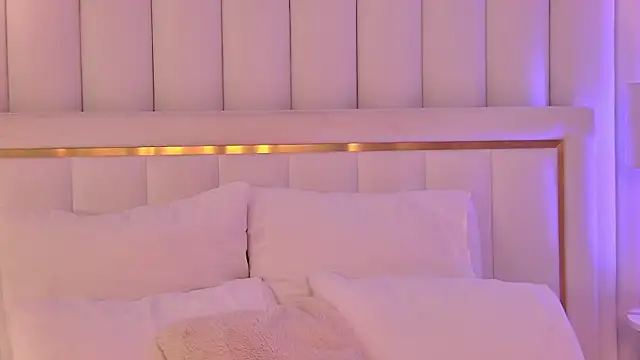 ArianaMell's cam snapshot