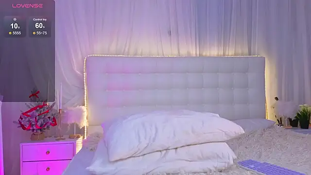 Monica_Leen's cam snapshot