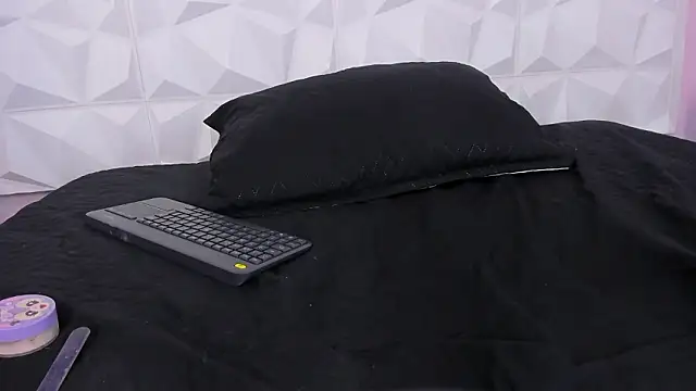 HannahToons's cam snapshot