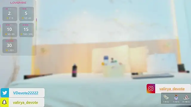 valirya_devote live sex cam