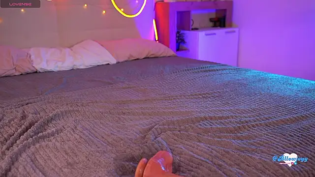 Bllowjoyy live sex cam