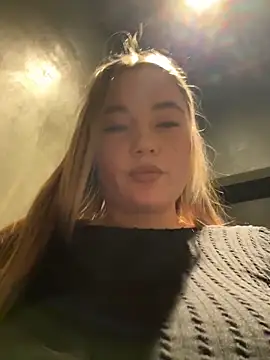 VineraSweet live sex cam