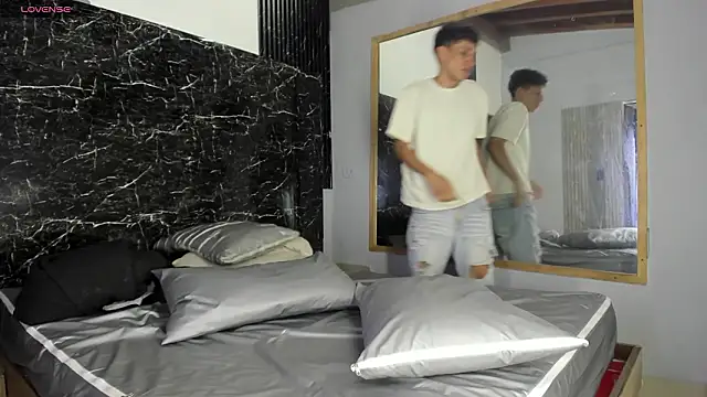 Emer_santos live sex cam