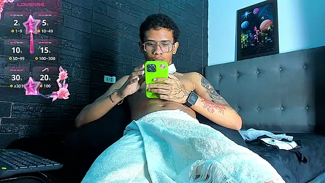 Romancartier_1 live sex cam