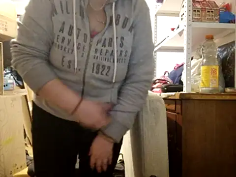 Samantha_Squirt@xh live sex cam