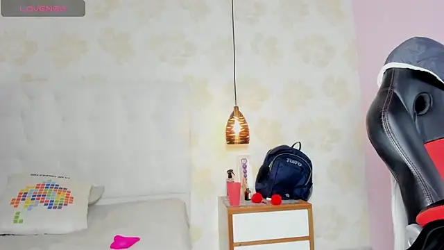 JOLIEBENSON1's cam snapshot