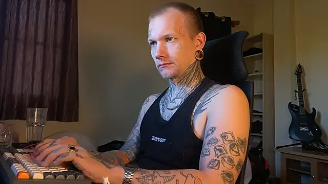 paulvelvet live sex cam