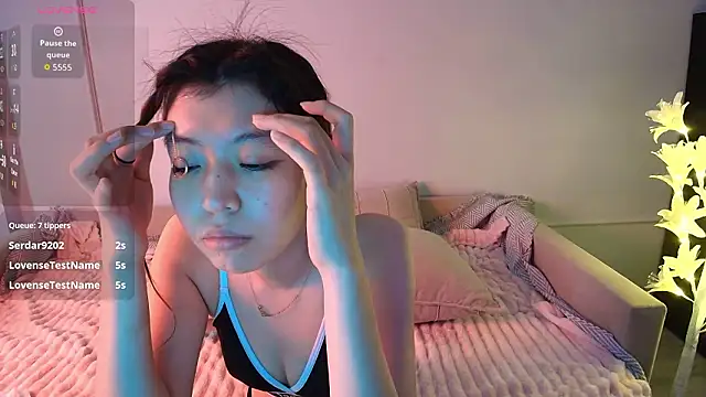 minny_moon live sex cam