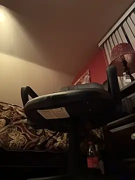 DILFiGuess1 live sex cam