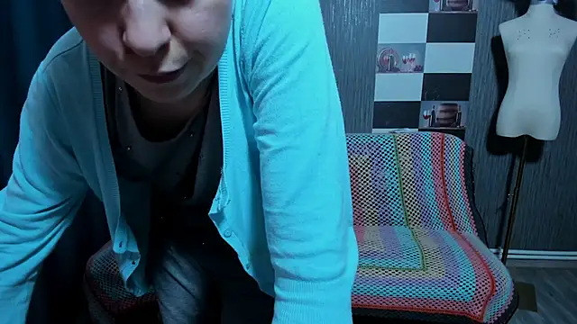 pa1e_pr1ncess's cam snapshot