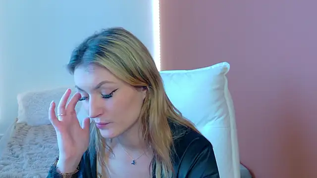 Anaayss_'s cam snapshot