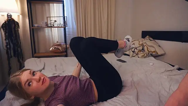 EllenReeves's cam snapshot