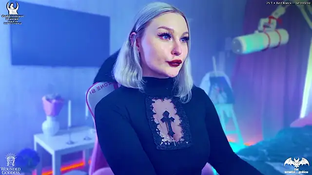 Wounded_Goddess_'s cam snapshot