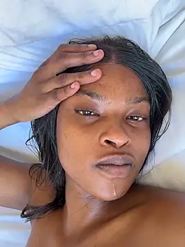 NiaLong21_'s cam snapshot