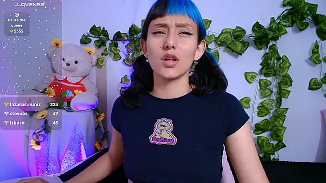 tati_cardenas's cam snapshot