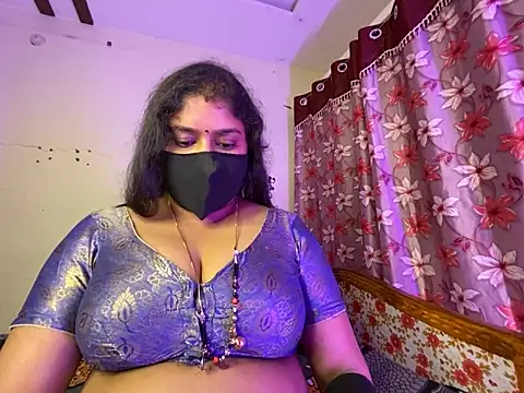 LouleyRanii's cam snapshot