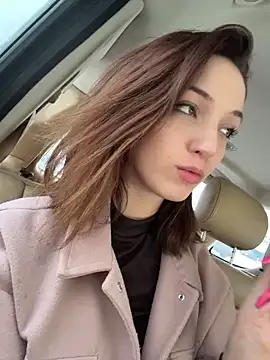 DollyTall's cam snapshot