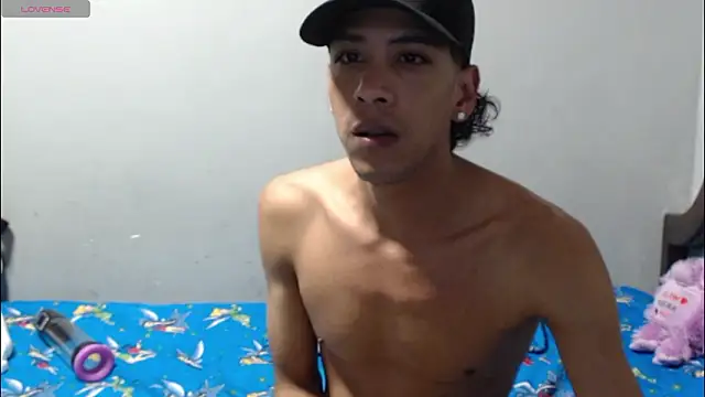 Robert_Kingg live sex cam