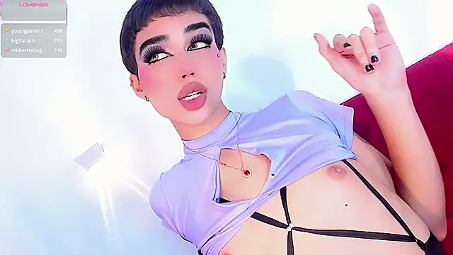 Miss-Saraii live sex cam