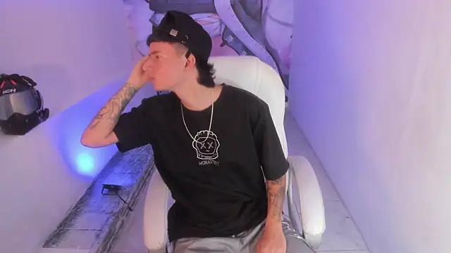 FrannBoy live sex cam