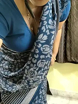 bhuvana_555's cam snapshot