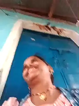 Manvi_hote's cam snapshot